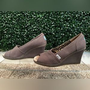 Toms Wedges